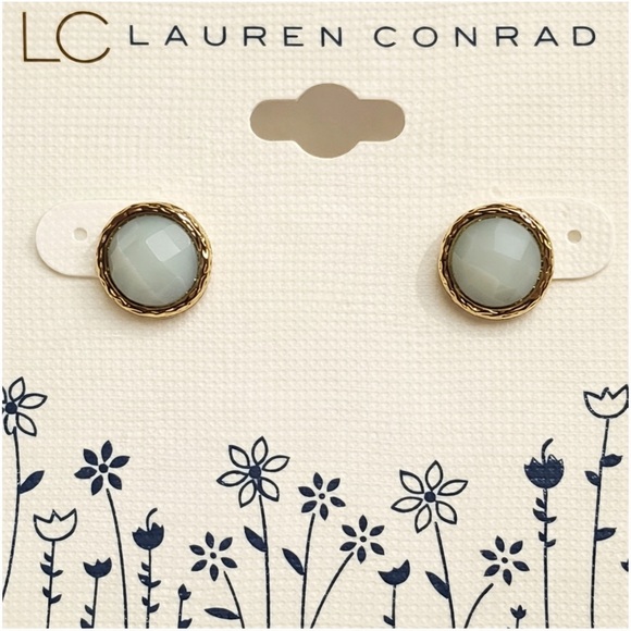 NWT LC Lauren Conrad Mint Green Stone Stud Earrings Gold Tone Round - Picture 2 of 3